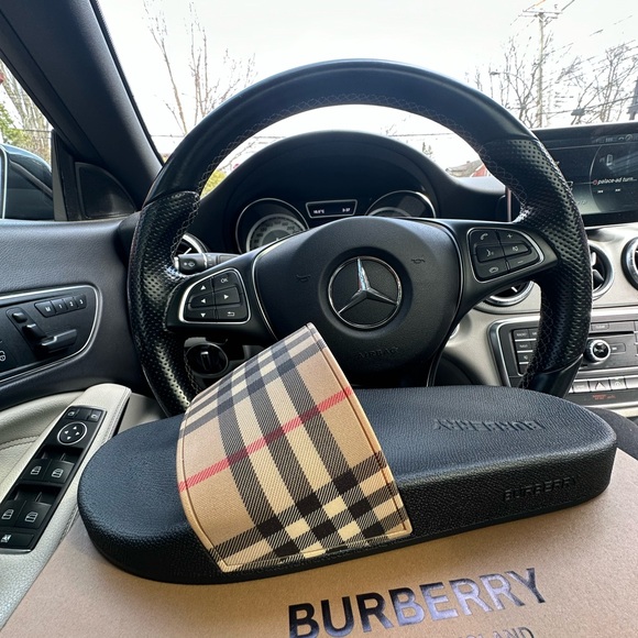 Burberry Check Slide - Picture 8 of 8